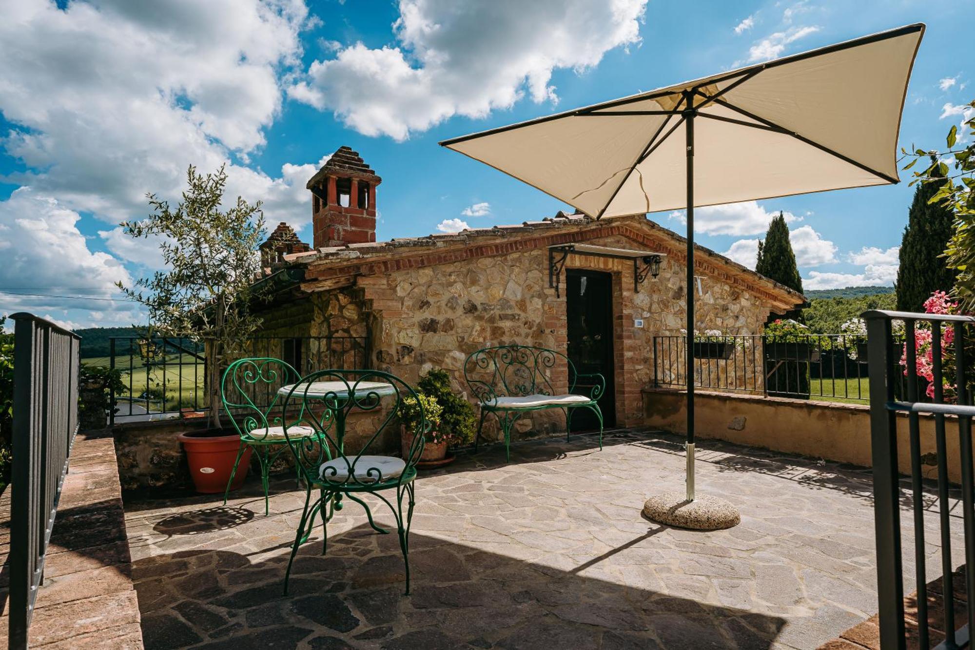 Gasthaus Borgo Il Poggiaccio Residenza D'Epoca Sovicille Exterior foto