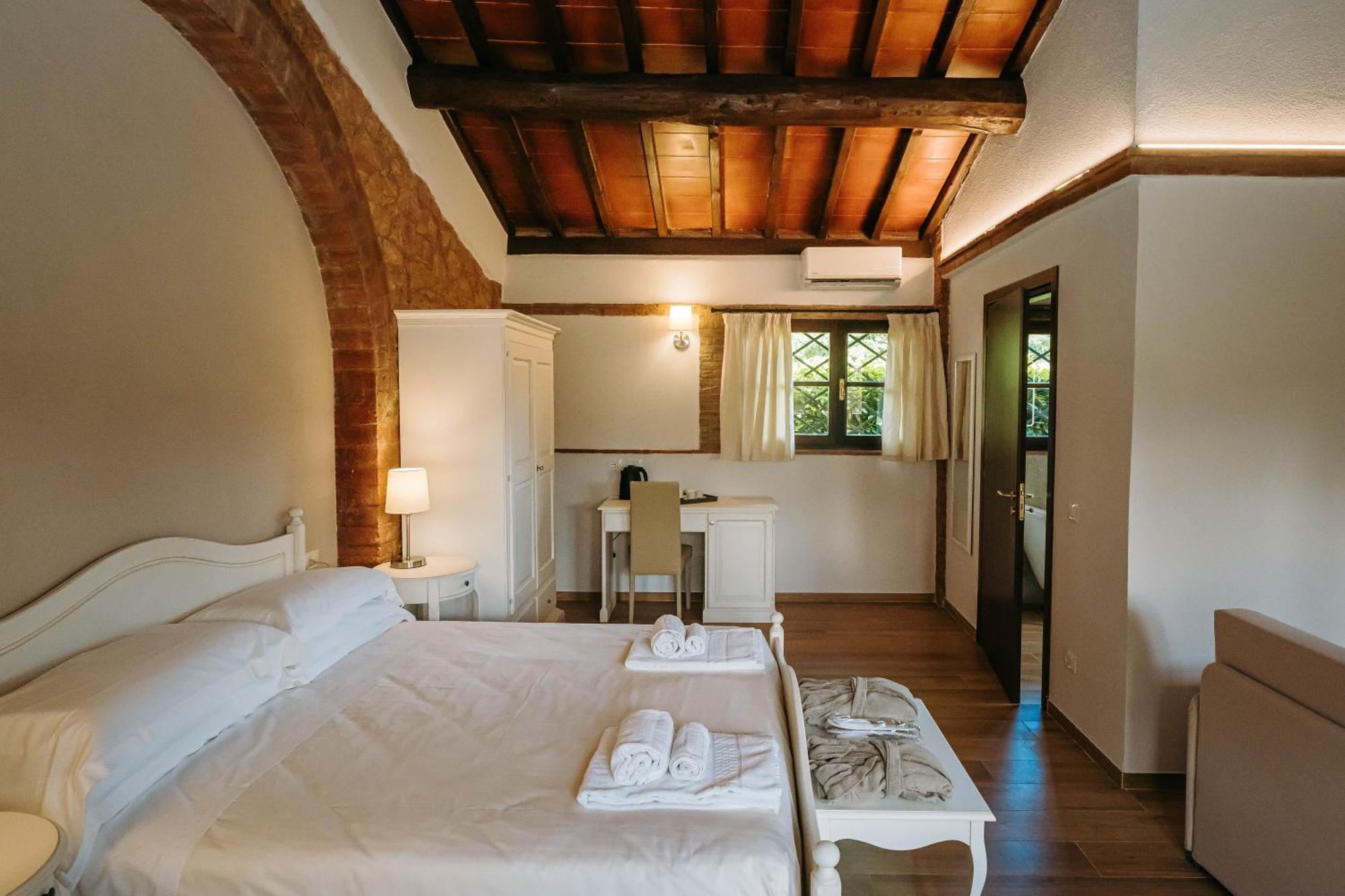 Gasthaus Borgo Il Poggiaccio Residenza D'Epoca Sovicille Exterior foto