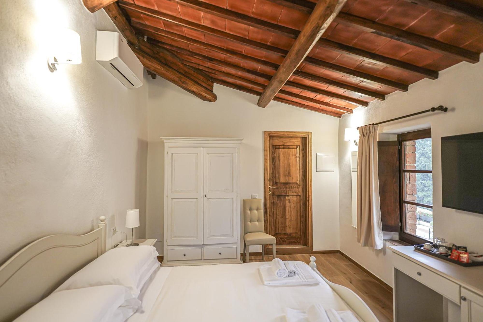 Gasthaus Borgo Il Poggiaccio Residenza D'Epoca Sovicille Exterior foto